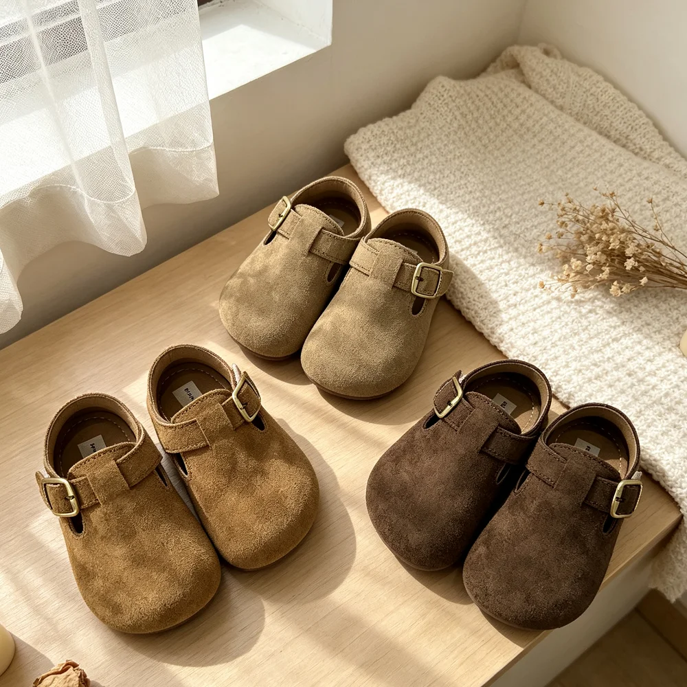 Girls Suede Leather Shoes with Buckle 2026 New Autumn Kids Toddler Barefoot Moccasins Non-slip Simple Retro School Daily Wear