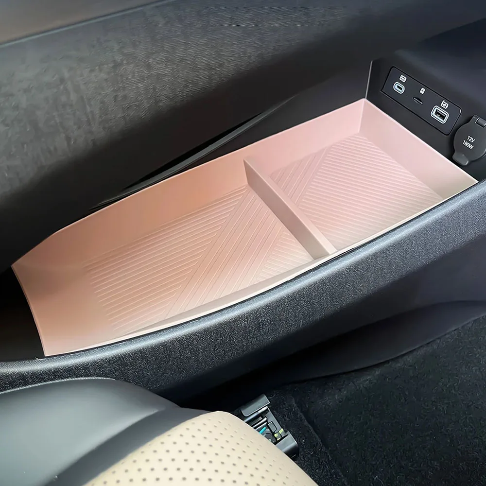 صندوق تخزين تحت التحكم المركزي لـ BYD Dolphin Smart Driving Edition 2025 ملحقات السيارة TPE مقاومة للماء والبقع