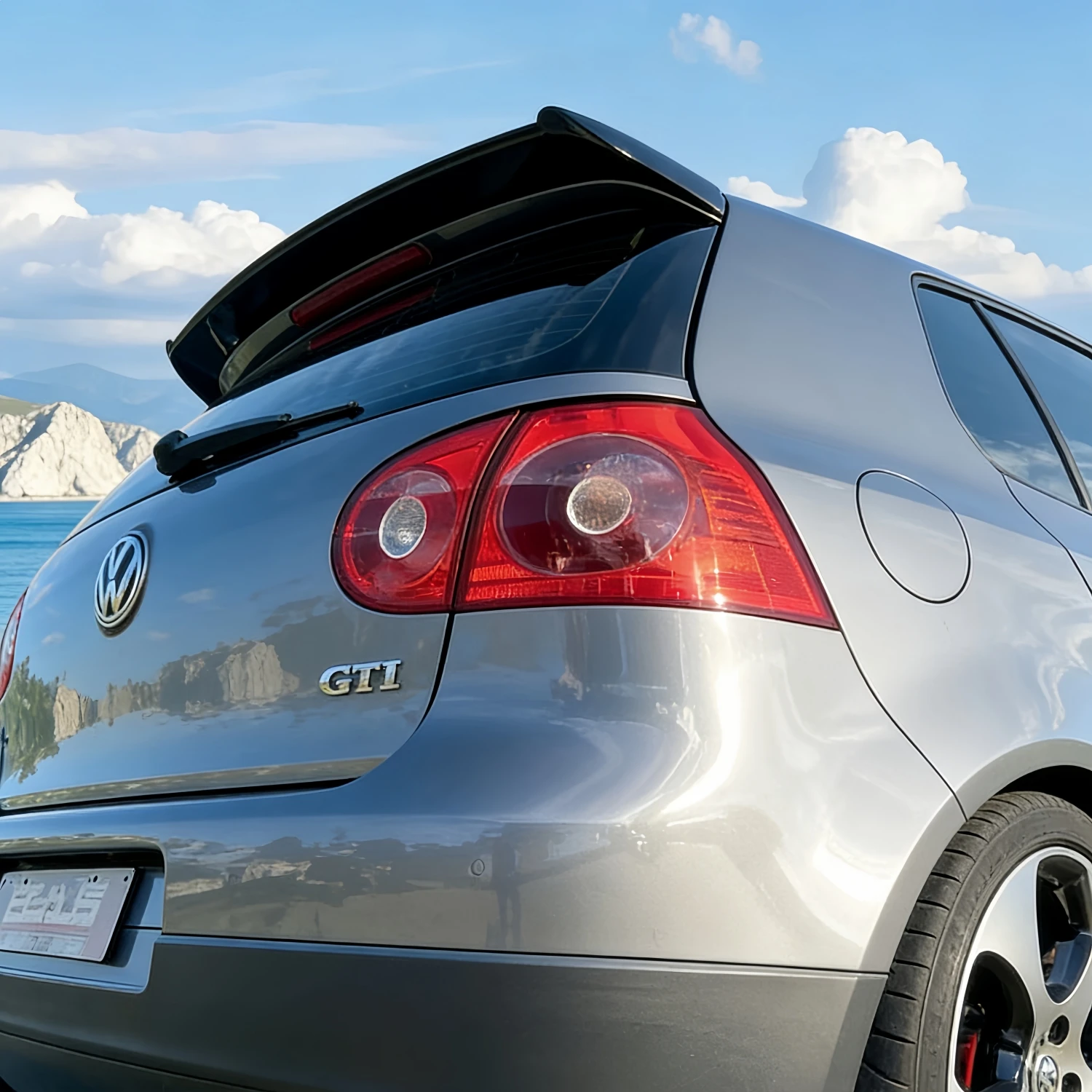 

Osir Style Gloss Black Car Rear Roof Spoiler Wings For VW Golf 5 Mk5 GTI R32 2004-2009 Tuning Rear Trunk Spoiler Caps Bodykits