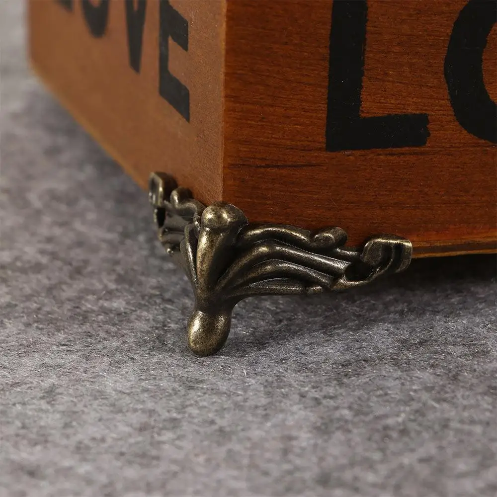Brass Durable Furniture Part Protector Wood Case Hardware Corner Feet Leg Corner Bracket Furniture Leg