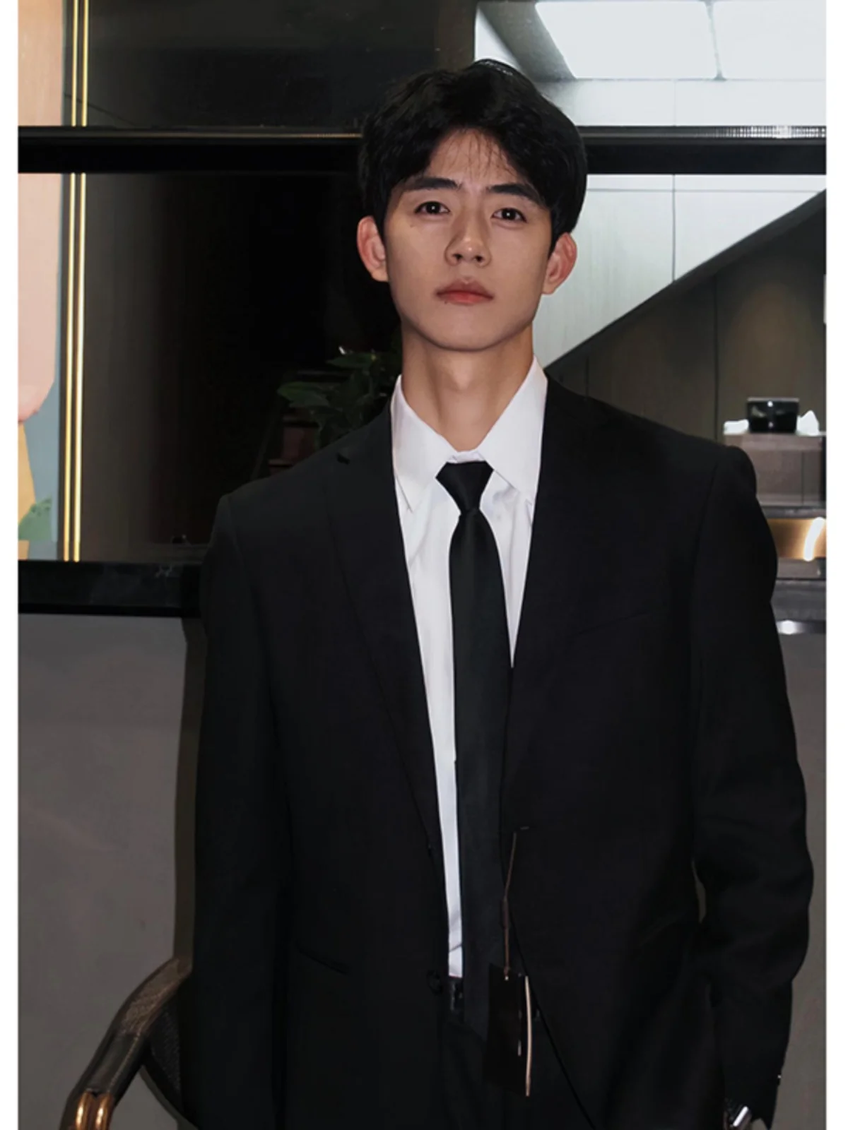 

Cleanfit Elegant Black Suit Jacket for Men Wedding British Style Casual Fashionable Long Sleeve Standard Fit One Button