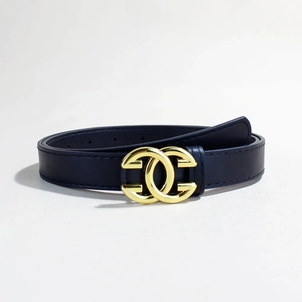 La hebilla de aleación con letras, cinturón versátil duradero y retro, informal moderno y moderno, es un regalo de cinturón para mujeres jóvenes.