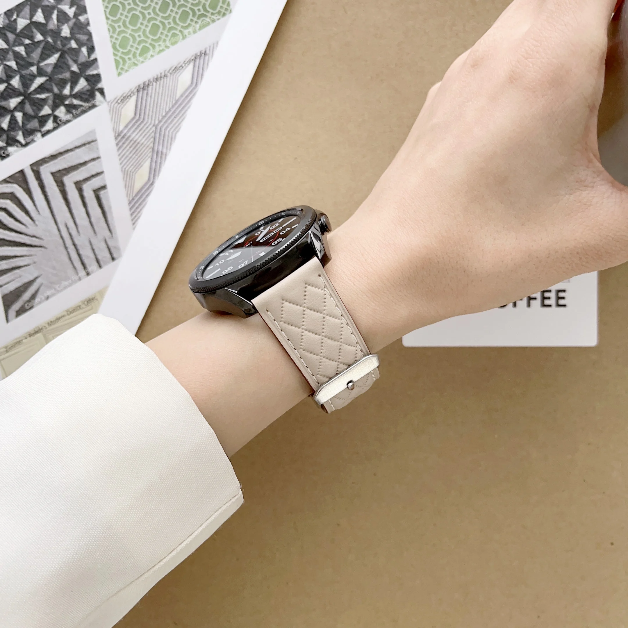 Leather Strap for Samsung Galaxy Watch 4/5/6 Huawei Watch 3/4/3 Pro Smartwatch Replacement Wristband for Amazfit GTR/GTS Band