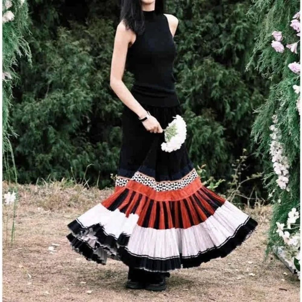 T-shirt noir imprimé ethnique, jupe Midi, ensemble deux pièces, Unique, minimaliste, Chic, tenue sophistiquée, mode Pneuma, été