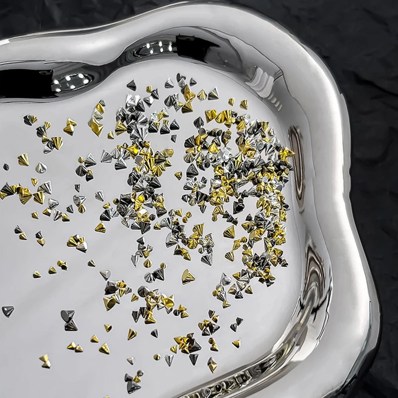 100 pièces Punk Rivet ongles breloques cône taille mixte Nail Art goujons élégant alliage pointe 3D bricolage ongles décor