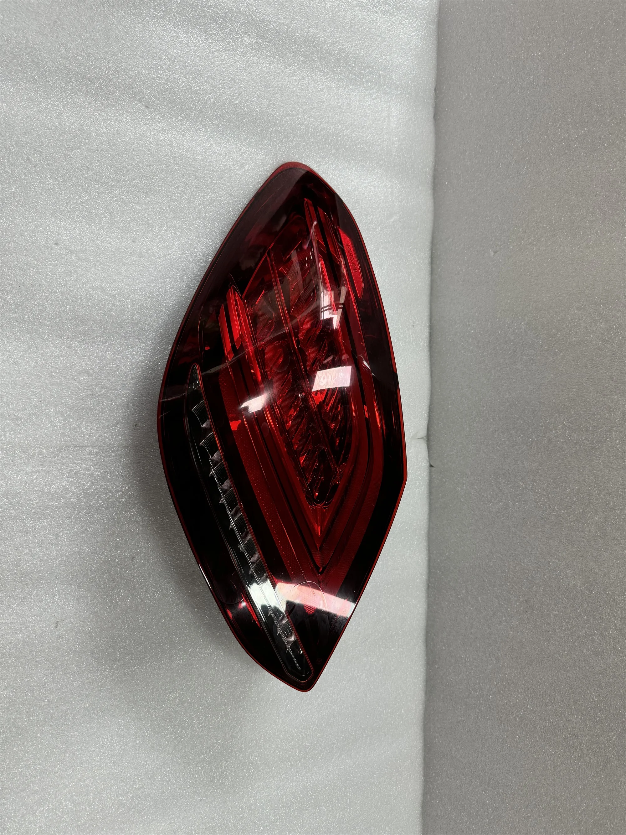 DongLong High Quality Taillights Suitable for C-Class W205 Taillights  Automotive Lighting System 100%Waterproof