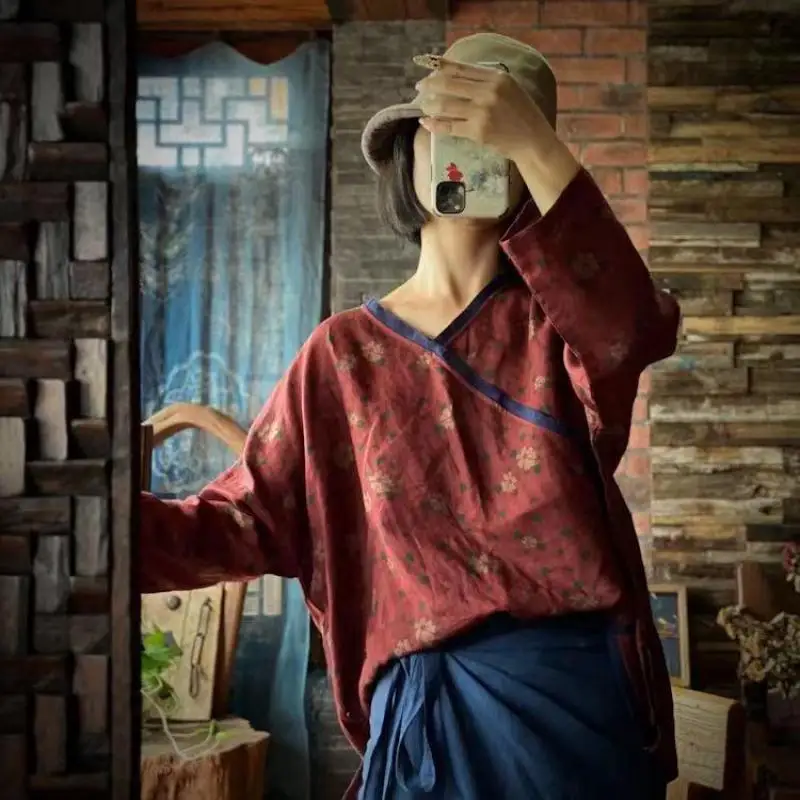 

Spring Autumn Arts Style Women V-neck Loose Tee Shirt Femme Tops Vintage Floral Print Cotton Linen Casual T-shirt High Quality