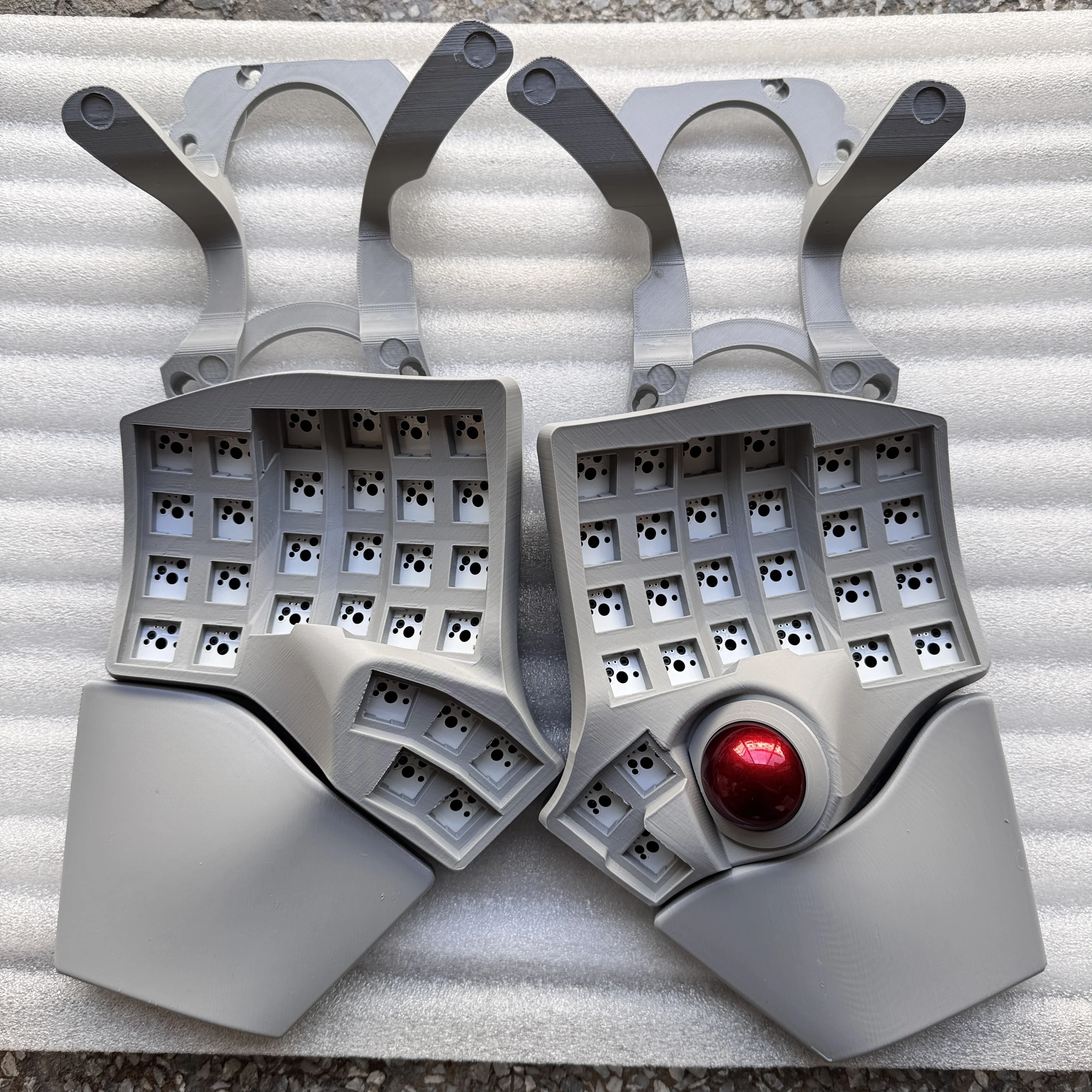 

Новый комплект клавиатуры Charybdis MK2 Split, изготовленная на заказ беспроводная Bluetooth HotSwap, серый деревянный V4 PAW3360, FDM-печать, ZMK-клавиатура Teclado