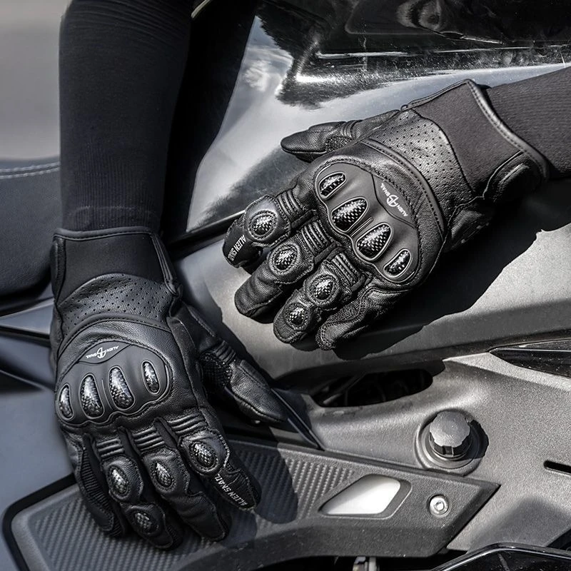 New Genuine Snail T7 Carbon Fiber Gloves, Imported Sheepskin Locomotive Riding Equipment