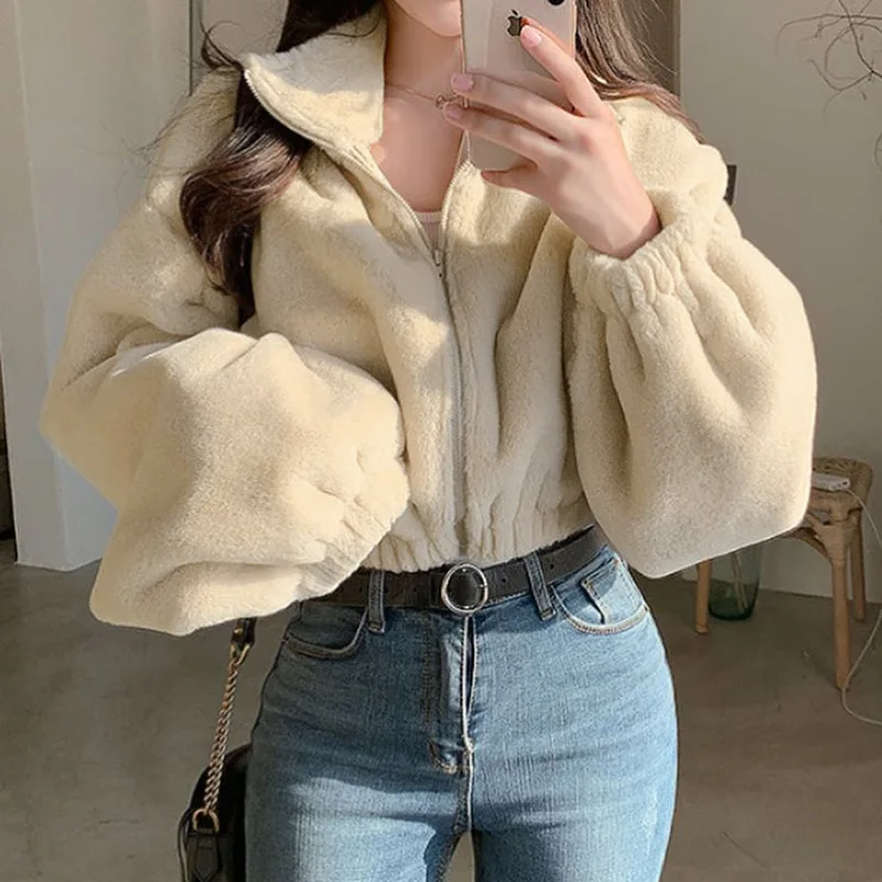 

White Solid Zipper Lapel Short Coats 2023 Women Long Sleeves Oversize Jackets Streetwear Female Winter Shaggy Fleece Overcoats