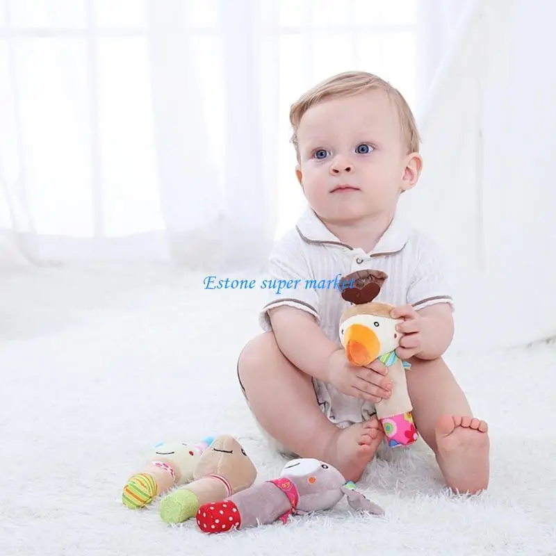 090B 귀여운 동물 모양의 장난감 딸랑이 액세서리 초기 교육 장난감 침대/소파 공급면 면화