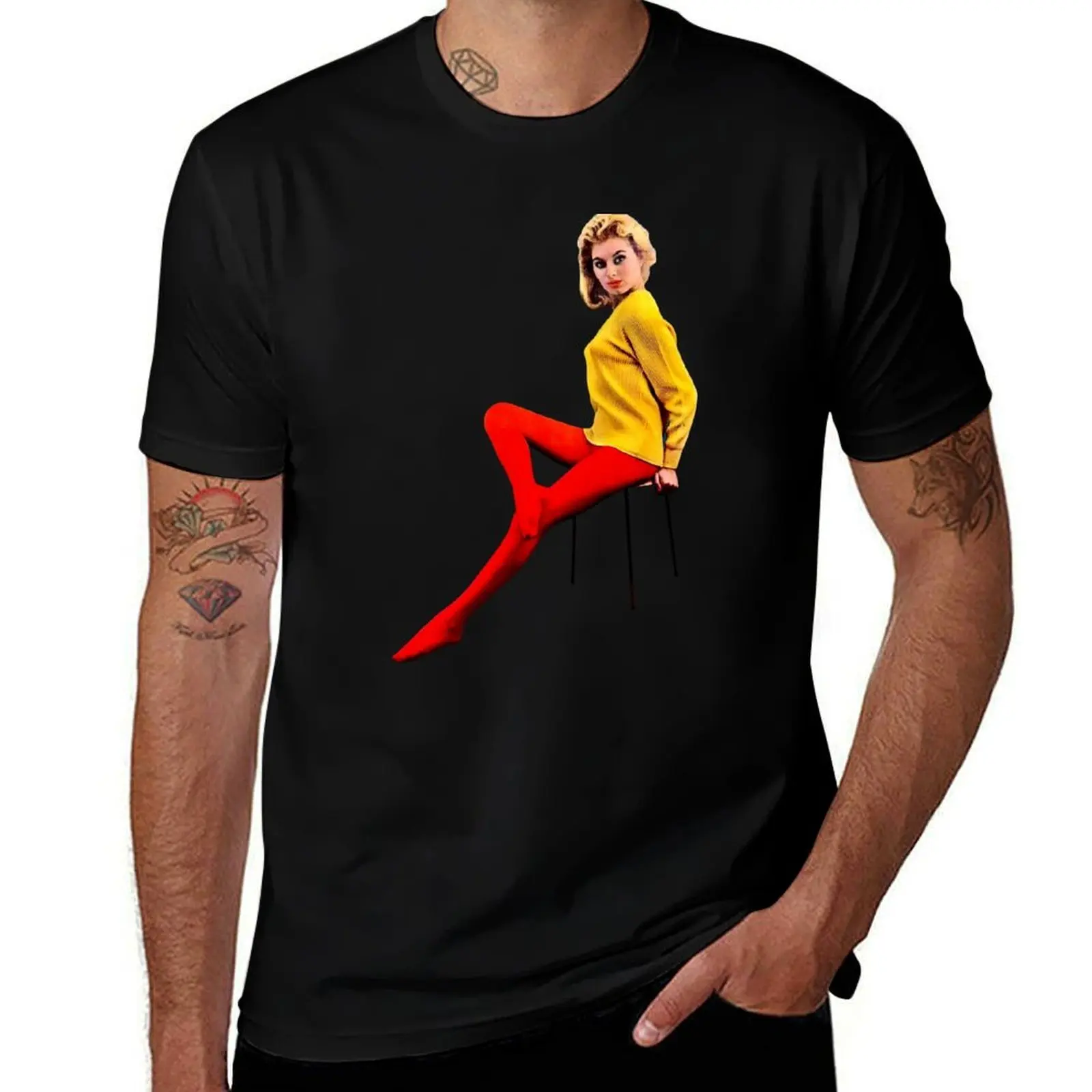 Sixties pop art woman T-Shirt Basic Short Sleeve for Men T-Shirt
