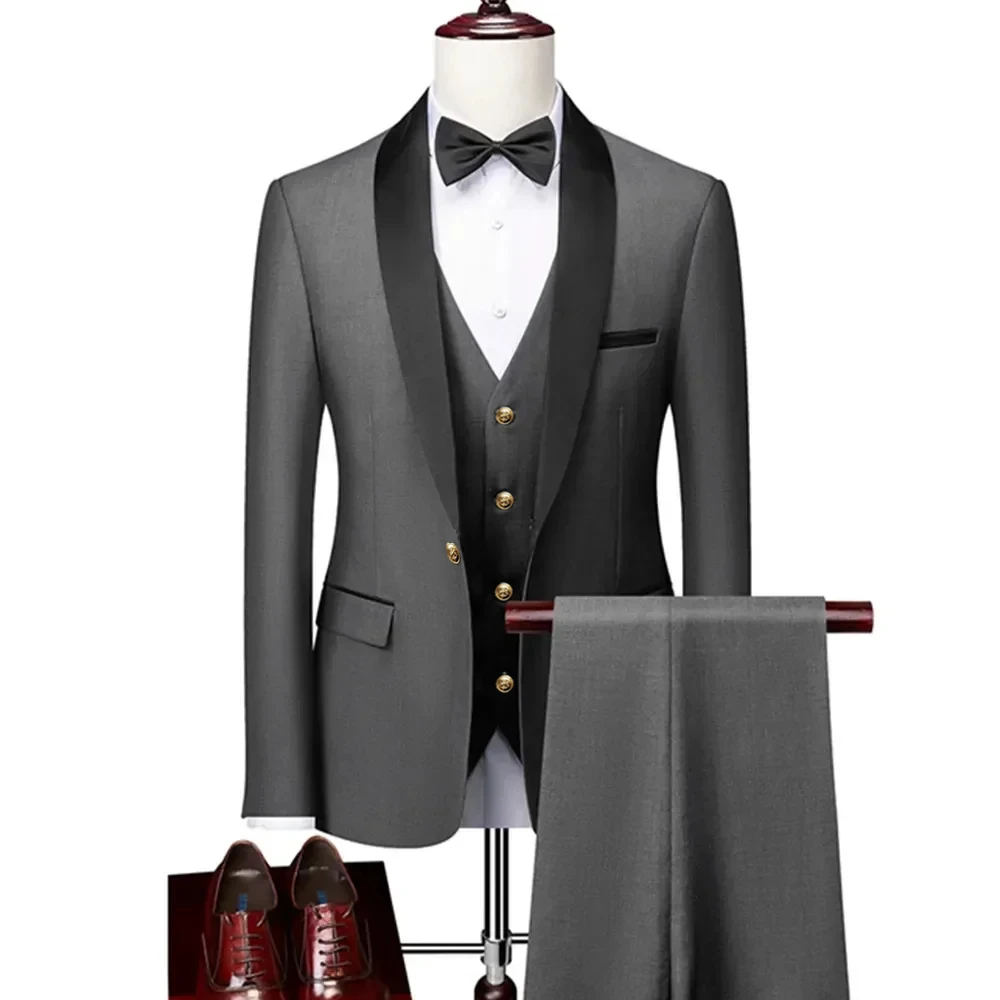 Fashion Gold Button Suits Men Slim Fit 3 Piece Jacket Vest Pants Set Groom Wedding Peaked Lapel Tuxedo Business Dress Blazers