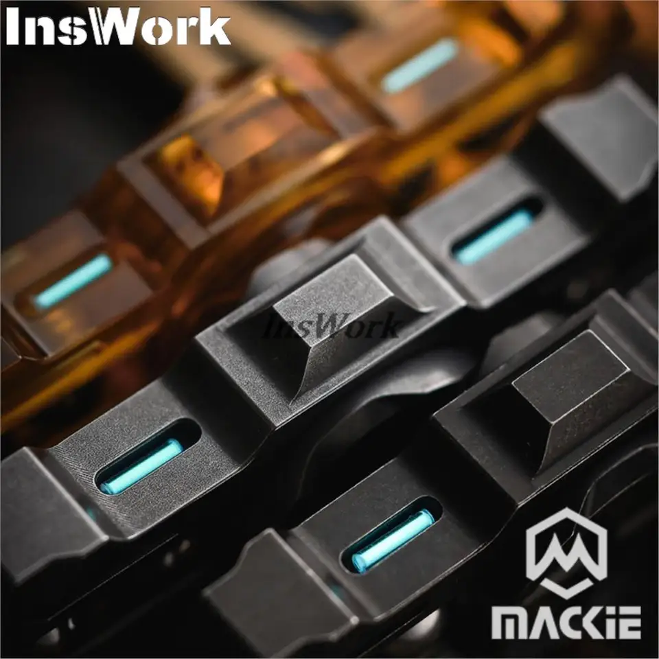 Mackie Warship spinner ハンドスピナー　フィジェット Unboxing The Mackie Warship Spinner | Daily Dose Of Fidgets