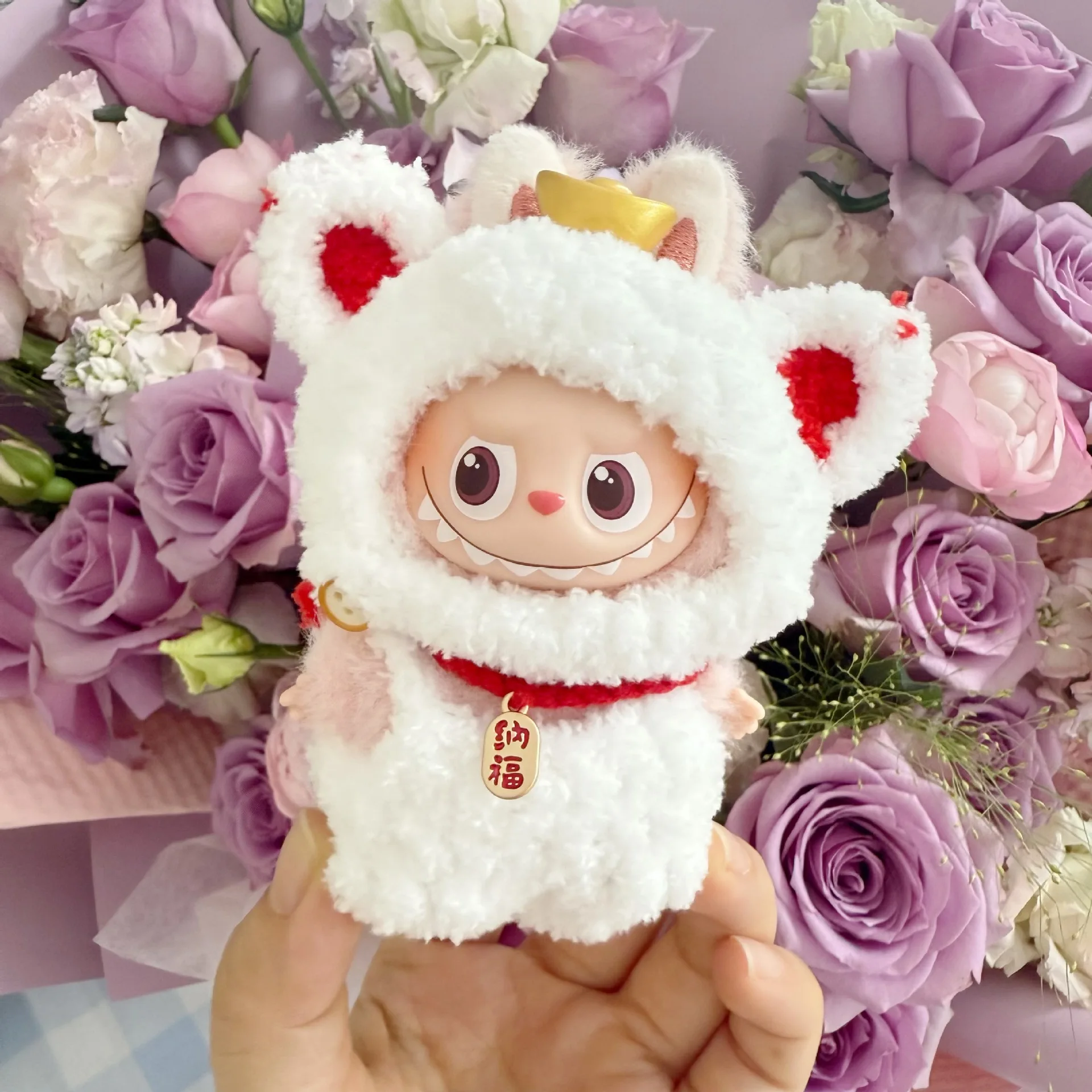 

Кукольная одежда для 10 см 4,0 Mini Labubu 4-го поколения, серия кодов сердца, изысканный маленький подарок, набор плюшевых нарядов Lucky Cat ручной работы