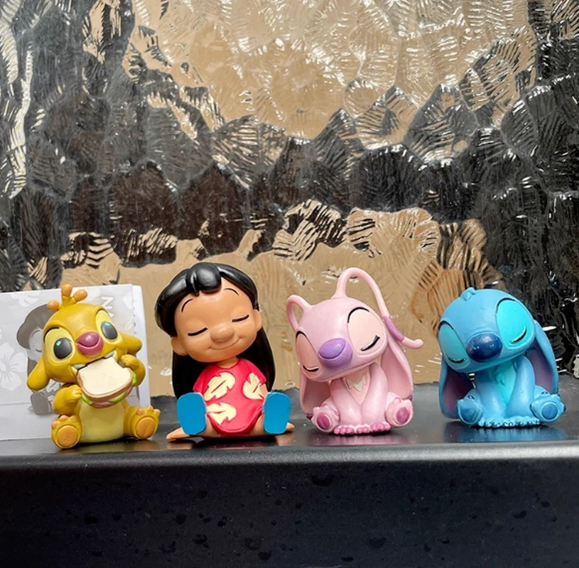 

В наличии фильм Стич плечо к плече кукла для сна ручной работы слепая коробка игрушка милый автомобиль настольный орнамент праздничный подарок-сюрприз