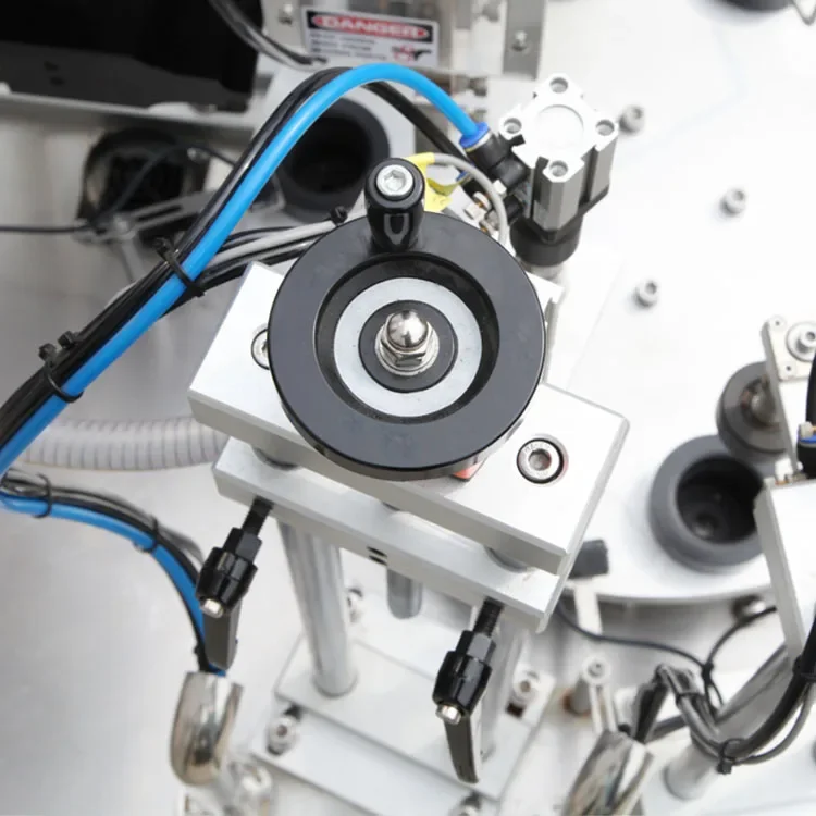 TOUFS-25 Hot Sale Semi Automatic Ultrasonic Tube Filling and Sealing Machine