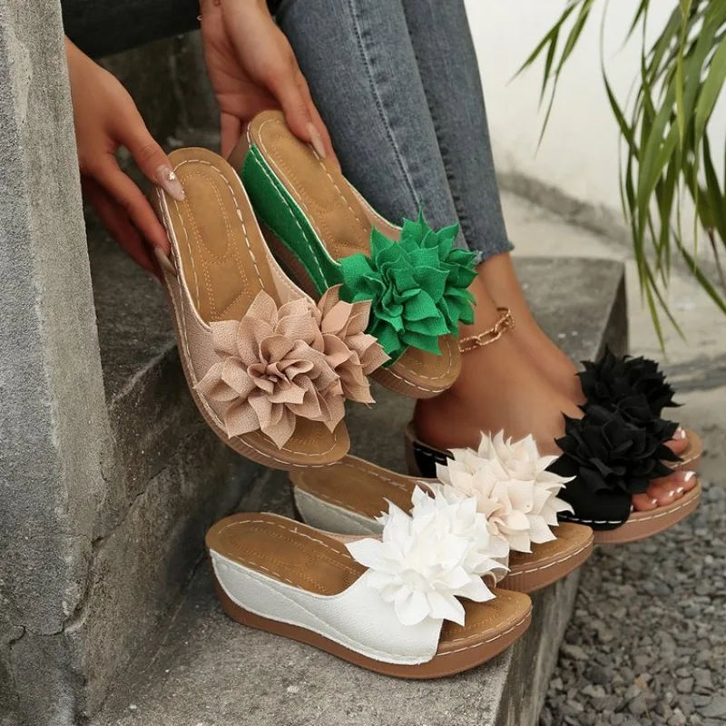 Women 3D Flower Wedge Slide Sandals Open Toe Slip on Platform Mules Summer Casual Beach Outdoor Wedge Heel Slippers view 2