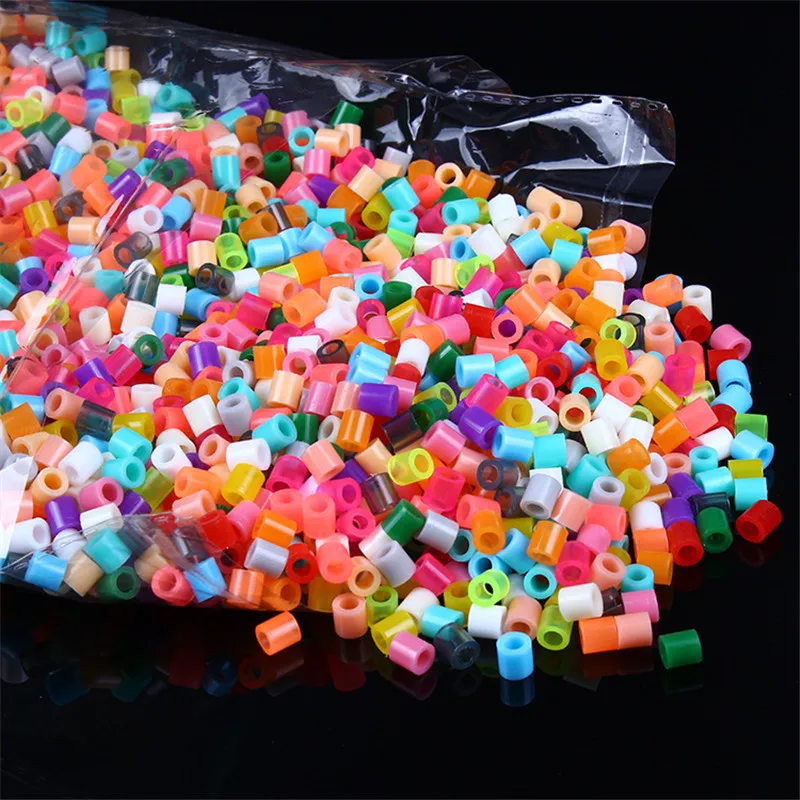 1000pcs 5mm 프리미엄 여러 가지 빛깔의 퓨즈 비즈 하마 3D 퍼즐 장난감 어린이를위한 교육 크리 에이 티브 DIY 재미있는 크리스마스 선물