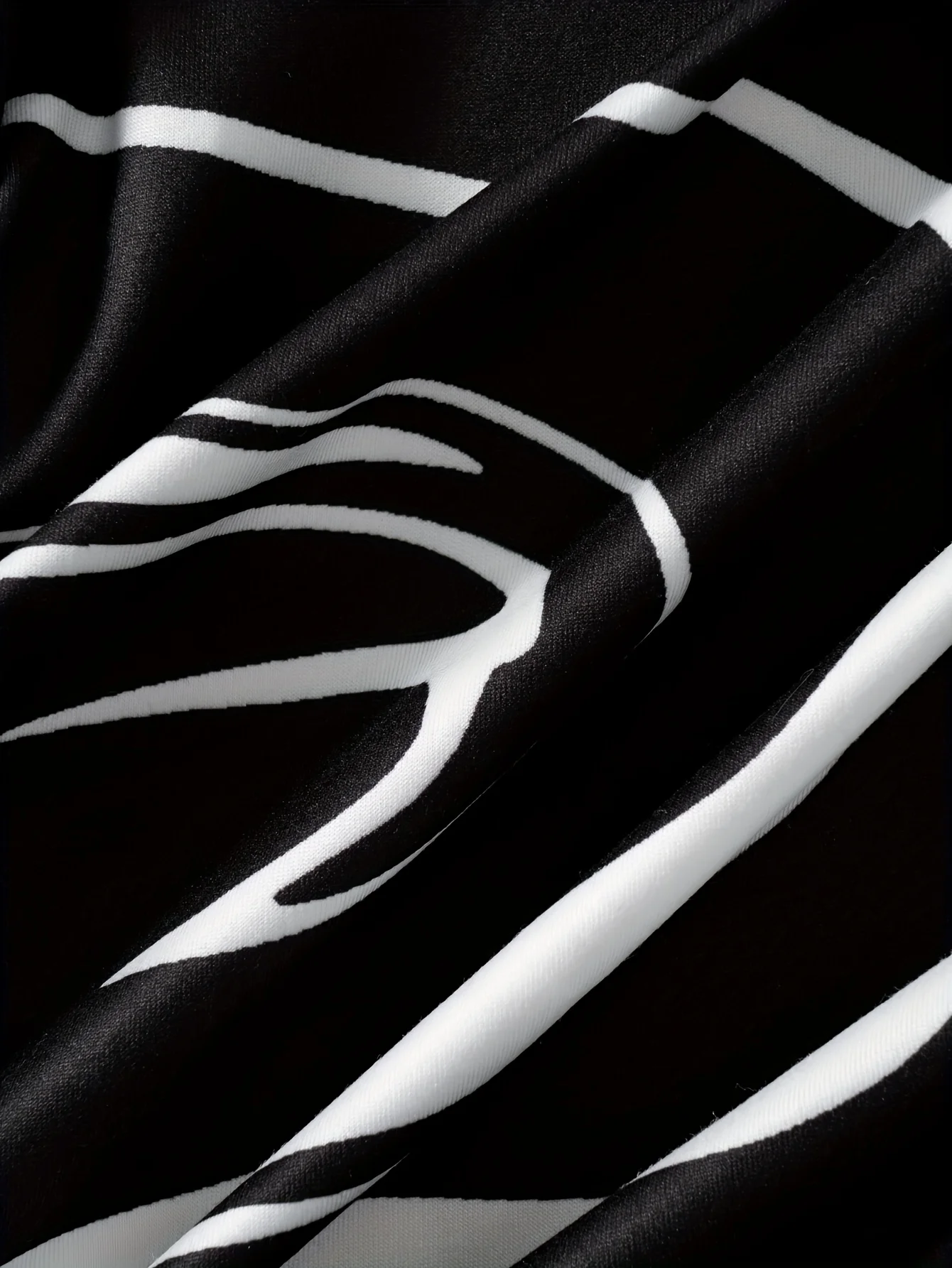 Printed Design Black White Marble Swirl Print Round Neck Long Sleeve Maxi Dress view 4
