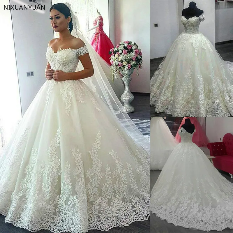 

Fascinating Tulle Off-the-shoulder Neckline Ball Gown Wedding Dress with Lace Appliques Hot Sale Leaf Lace Bridal Dress