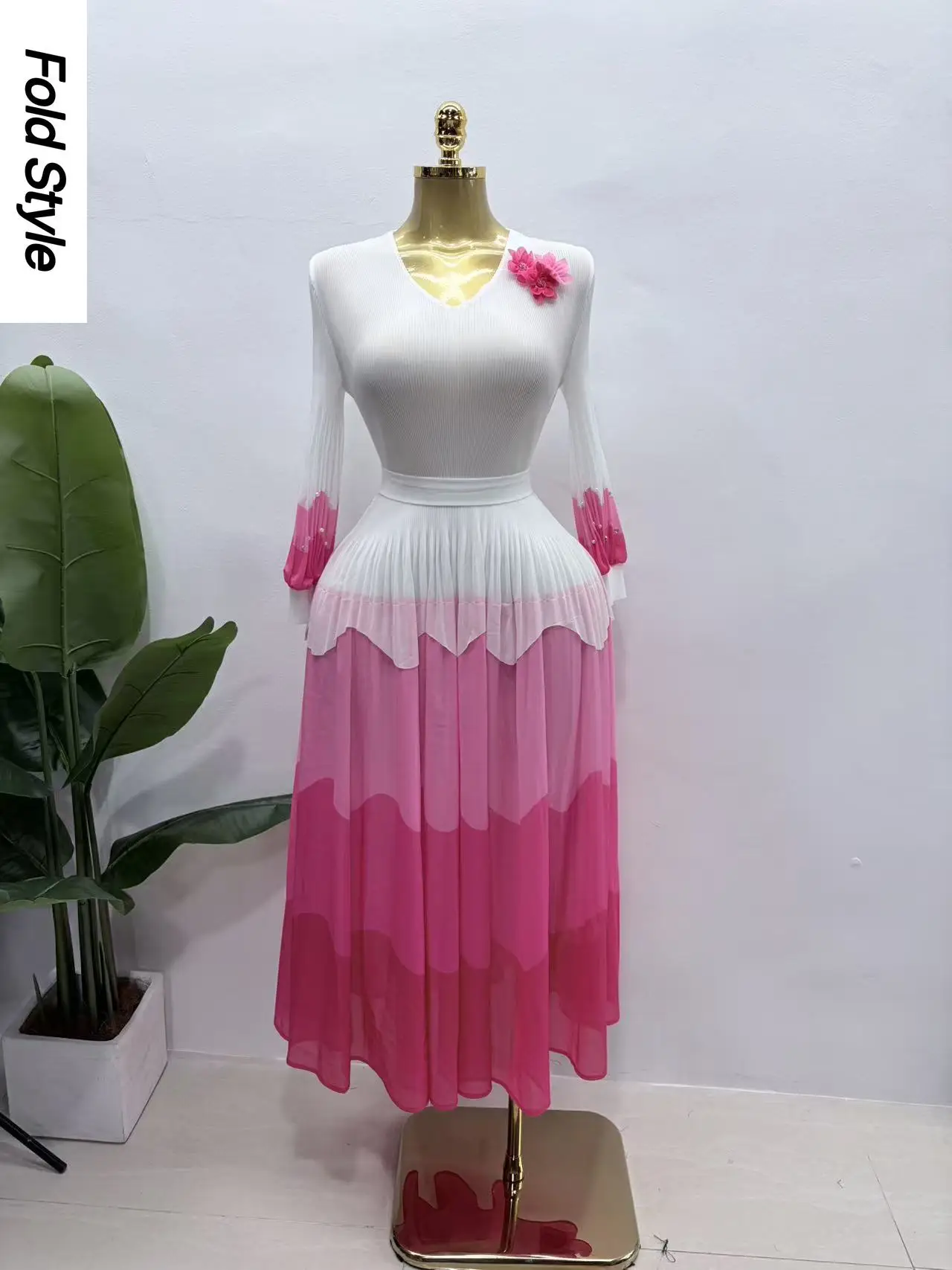 

Новое модное женское длинное платье Miyake с эффектом помятости, контрастными цветами и элегантным силуэтом