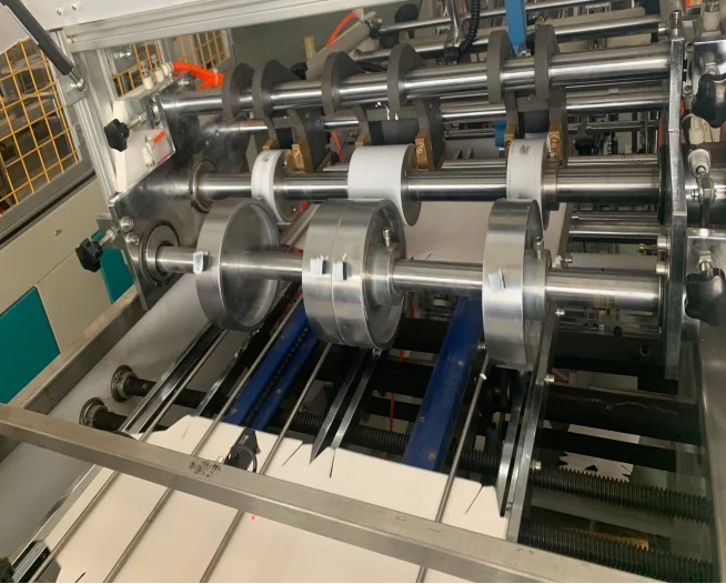 YG Disposable Paper Container Box Making Machine Carton Erecting Machine To Make Hamburg Box