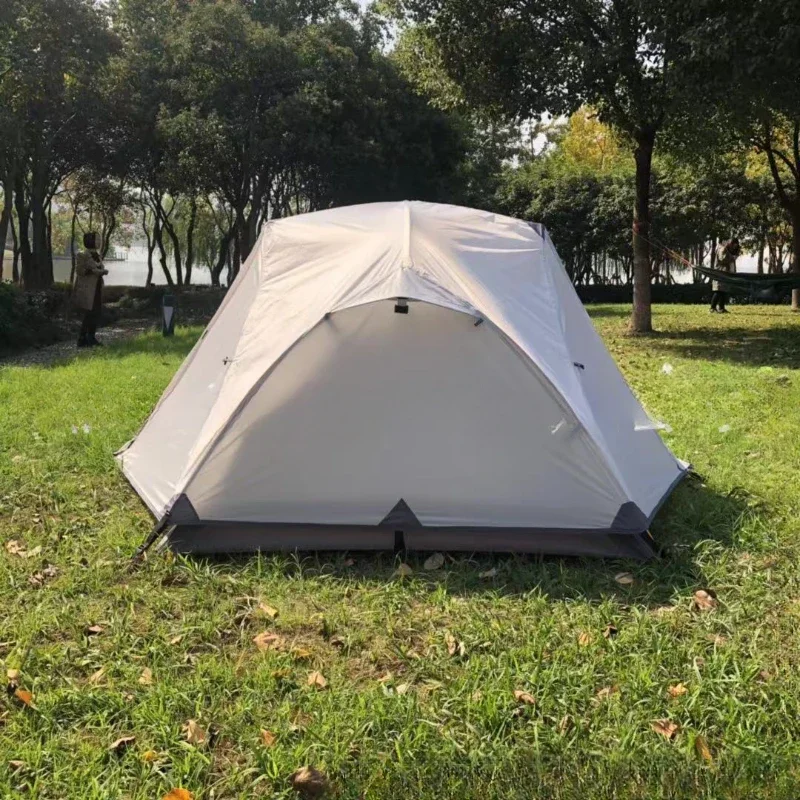 

Aluminum pole double ultra-light tent, Four Seasons tent factory with matching floor mat white Hu Ba 2-person camping tent.