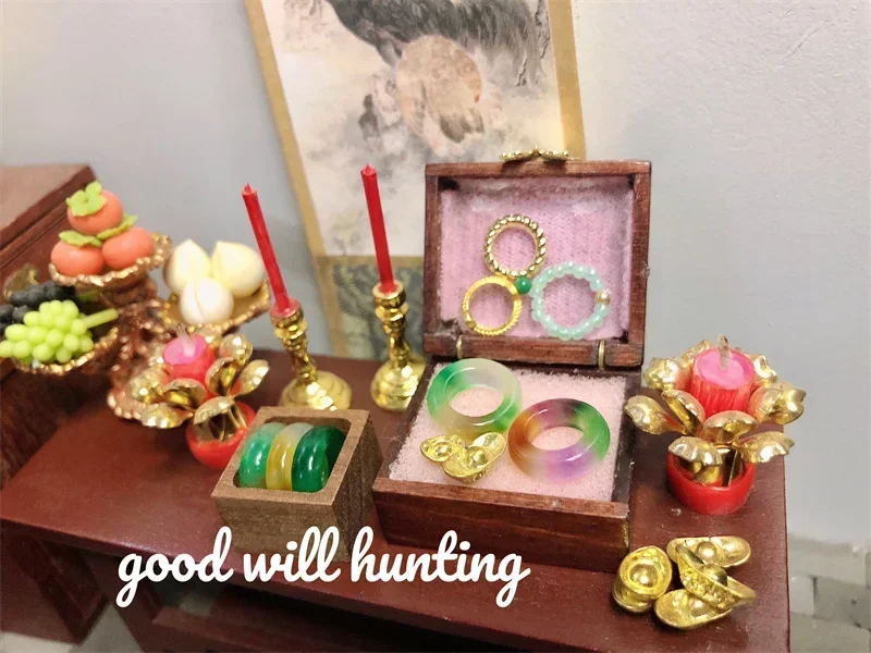 Miniature Doll Wearing Necklace Model Miniature Wedding Scene Doll Emerald Bracelet Dowry Jewelry Box Diamond Ring Jewelry Model