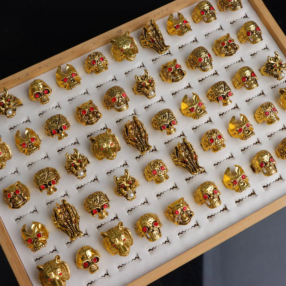 10/20Pcs/Lot Fashion Punk Vintage Red Eyes Skull Rings For Women Men Gothic Finger Jewelry Party Gift Mixed Style Accessories