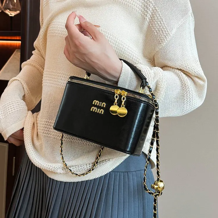 

Minimalist Luxury Casual Diaper Bags For Ladies Trendy Elegant Shoulder Bag Large Capacity Tote Bag Simple Fashionable Leather