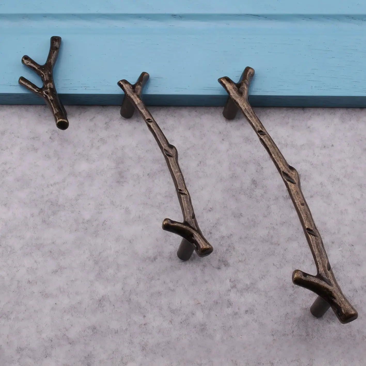 Modern European Black Bronze Kitchen Cabinet Drawer Pulls with Korean Branch Design - Unique Cabinet Hardware for Home Decor