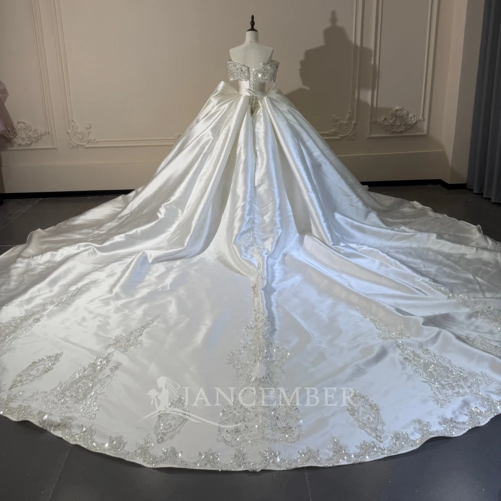 White Short Sleeved High-end Wedding Dress With Heavy Industry And Diamonds Sweetheart Stylish Customized vestidos de novia boda