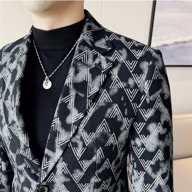 New Men Denim Suit Coats Slim Fit Jacket Black / Blue Fashion Homme Business Casual Printed Dress Blazers