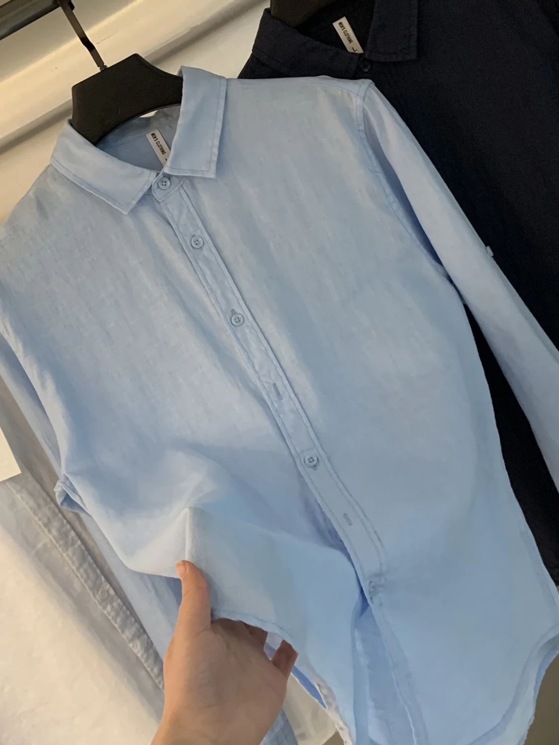 

Men's Linen Long Sleeve Shirt Lightweight Breathable Casual Collar Thin Arc Hemline ODM Order Classic Standard Fit Youth Fashion