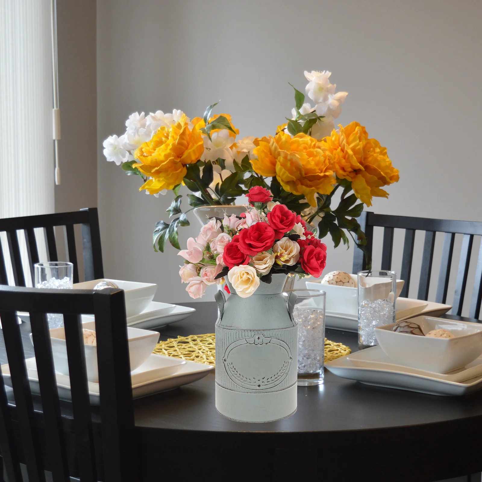 دلو زهور حديدي عتيق، وعاء زهور مزخرف للمزرعة الريفية للمنزل والمكتب والمركز، مزهرية زهور كلاسيكية للتجفف