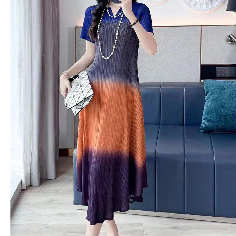 2026 summer design temperament elegant gradual change splicing pleated elastic medium and long dress women