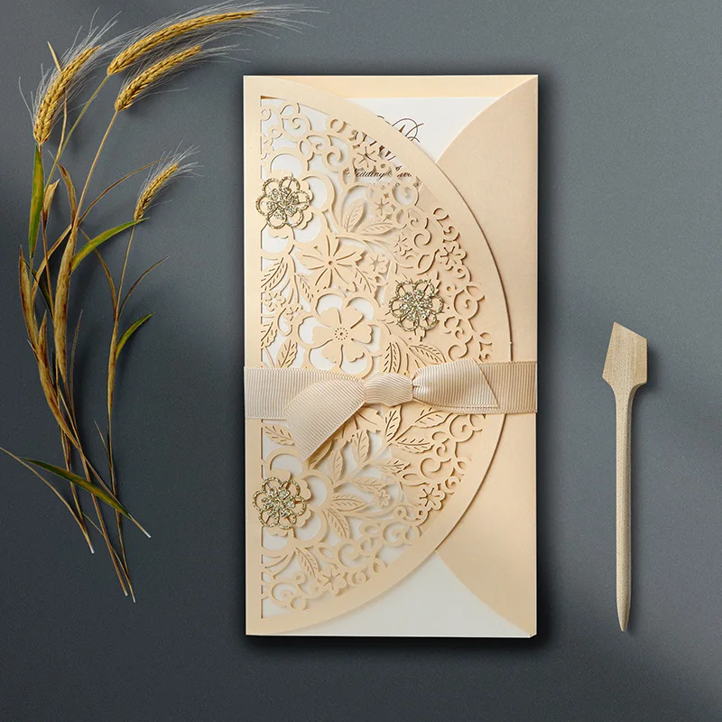 

Laser Cut Wedding Invitations Cards WithEmbossed Hollow Flora Design for Bridal Shower Free Customized 100pcs/set