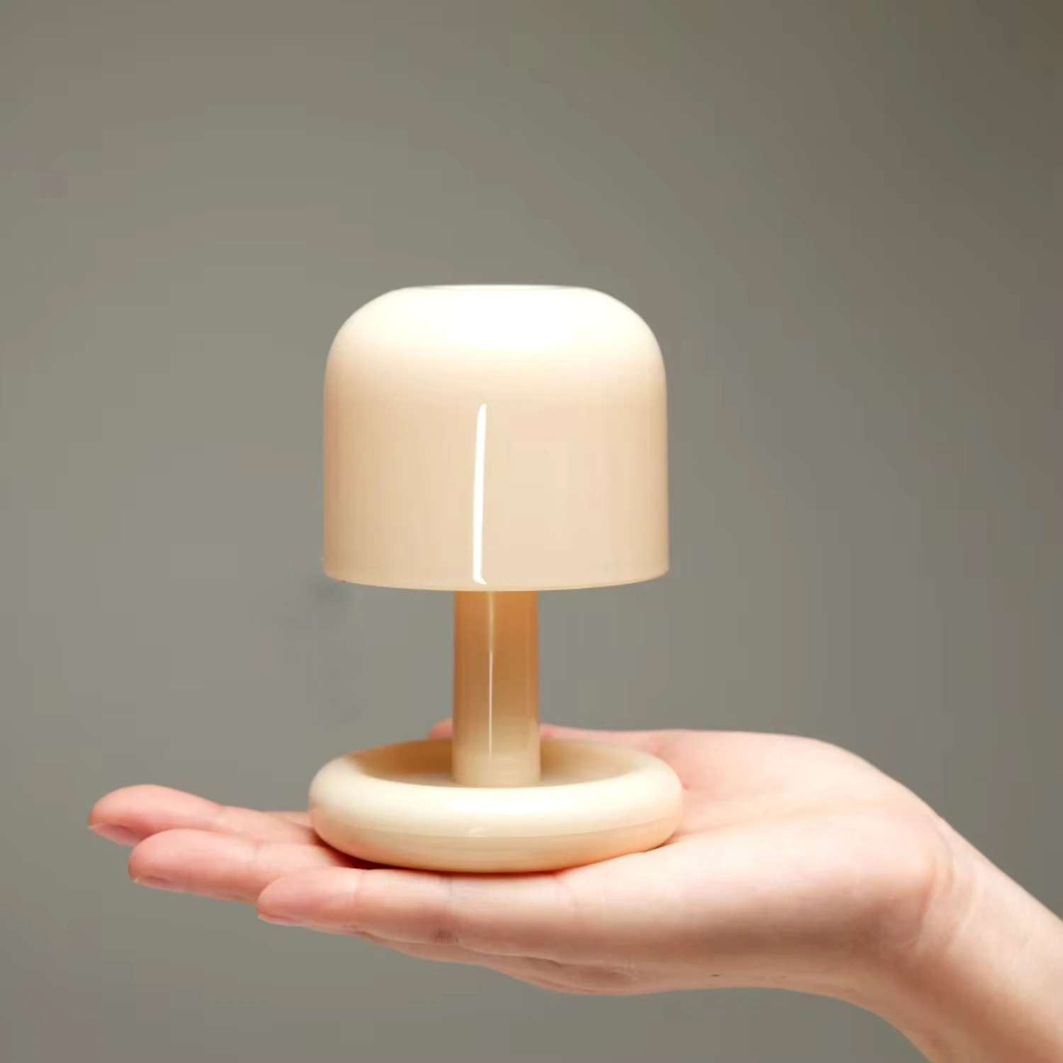 Mushroom Style  Night Light Nordic Mini Desktop Coffee   Living Room Decoration Modern Minimalist Table Light Jellyfish lamp