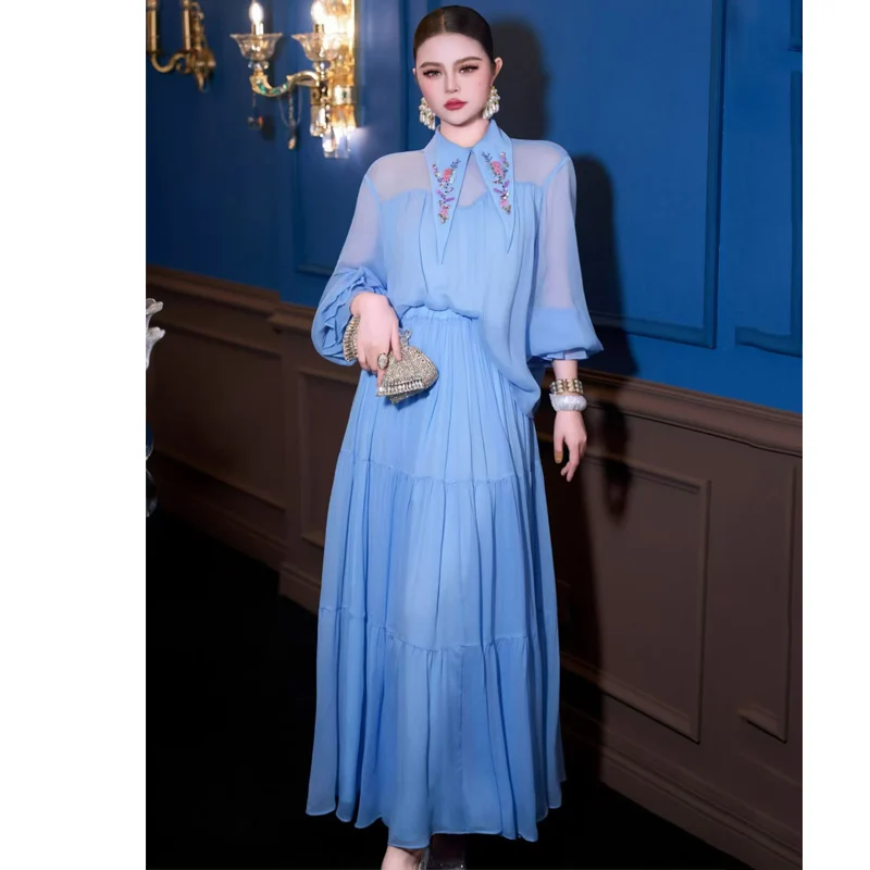 

Весенний элитный новый комплект из 2 предметов: рубашка с вышивкой бисером и рукавами-лепестками + шелковая юбка на резинке, размеры M-XL