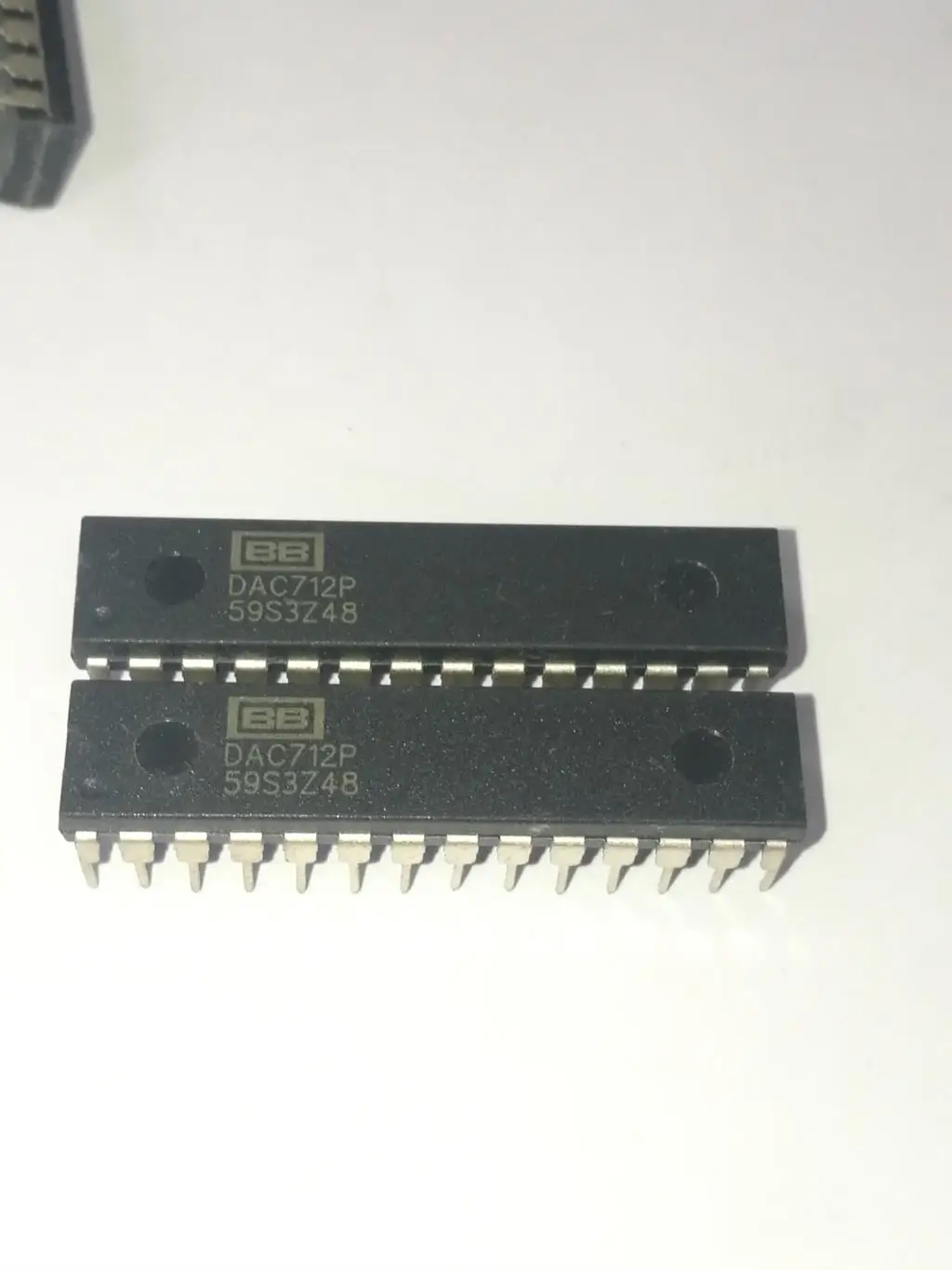 

Free shipping DAC712P ,. 10PCS
