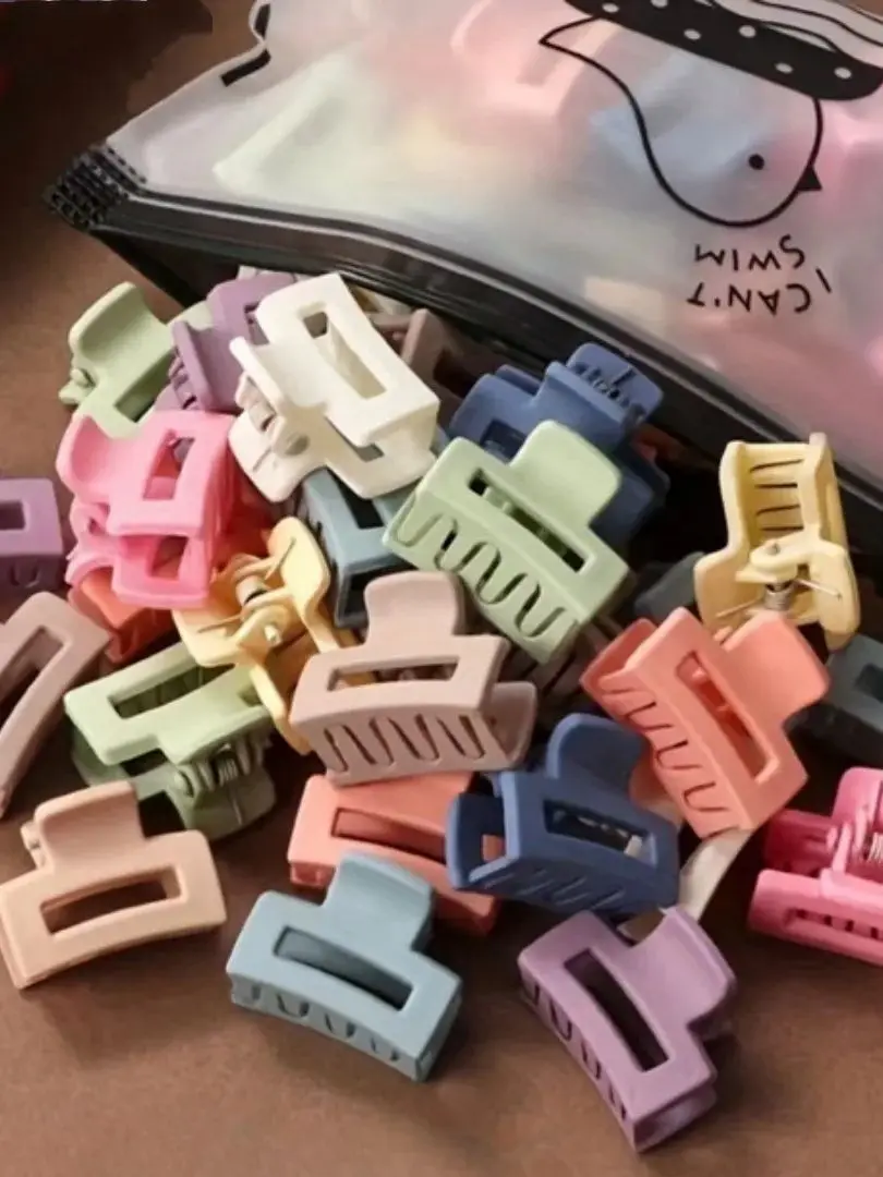 20 PCs Solid Color Matte Hollow Hair Claw Clip Candy Color Catch Barrettes Stylish Hair Accessories Suitable for Women