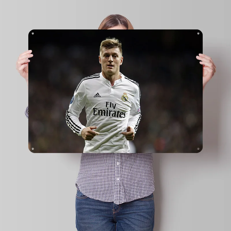 Toni Kroos Football Printed Poster Customized Retro Wall Art Vintage Metal Tin Signs for Home Wand Deko Decoration Garage Decor