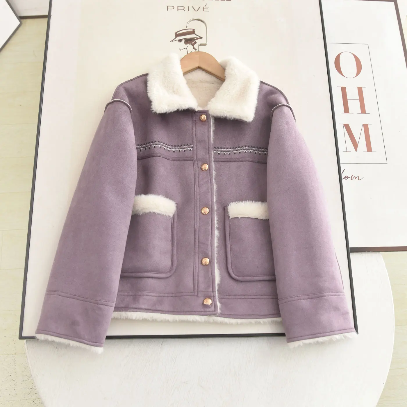 

Purple Suede Velvet Jaet 2025 Winter New Sle Vintage Collar Fur Inteated Warmth Women's ort Coat with Thiened Fce