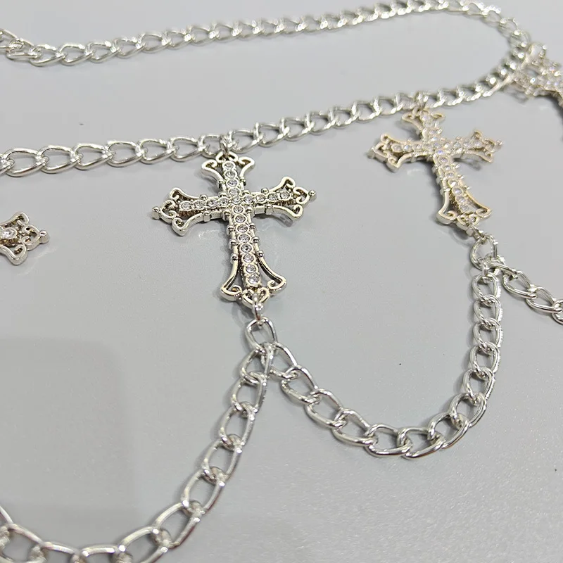 الفاخرة مصمم المرأة واسط حزام على شكل سلسلة الإناث الصليب مع حجر الراين القوطية اكسسوارات الشرير شرابة حزام فستان حزام البنطال الجينز