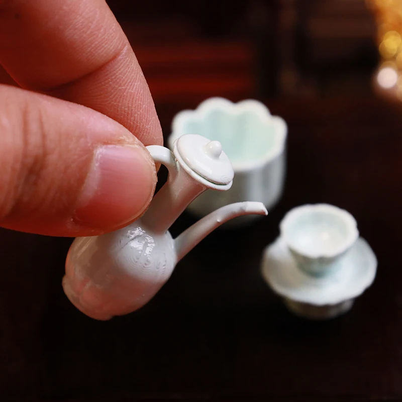 Dollhouse Mini Chinese Ancient Style Imitation Celadon Hand-held Teapot Tea Cup Model Dollhouse Kitchen Accessories