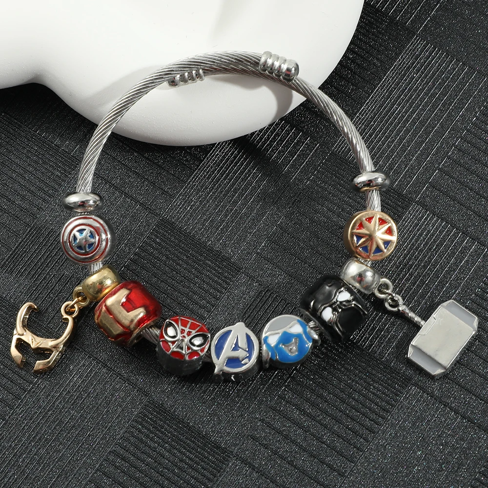 1 piece of Marvel series cool and fashionable Avengers family portrait elements DIY beaded versatile bracelet jewelry