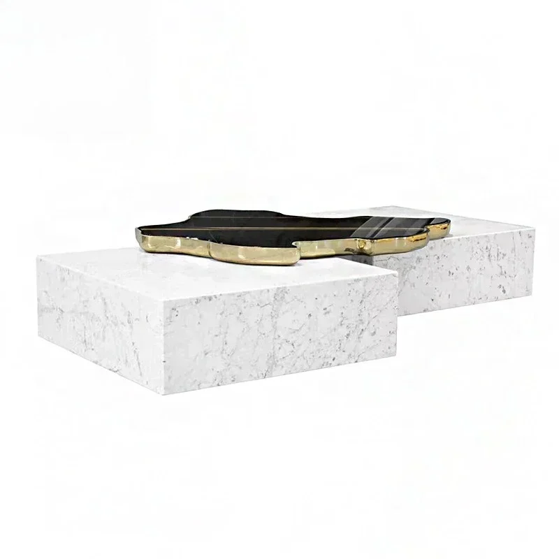 

Light luxury high-end art marble coffee tab le villa luxury livi ng room designer tea ta ble