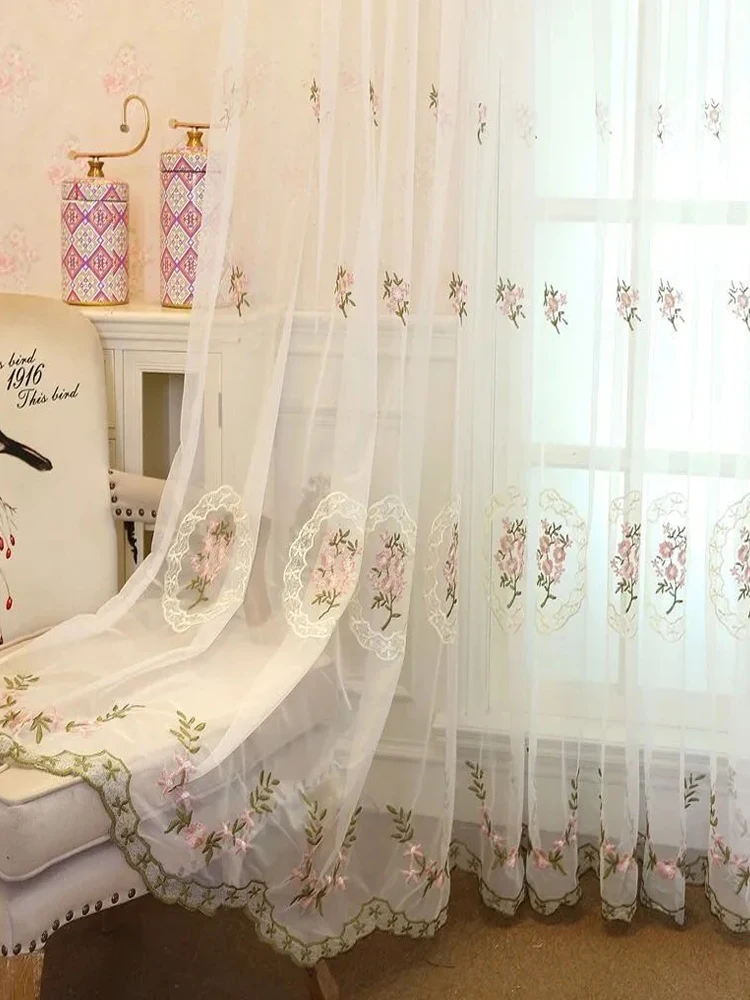 Zasłona Przędza Dekoracja Salon Sypialnia Balkon Studium Wykusz Półprzezroczysta siatka Czerwony haft Proste zasłony z gazy