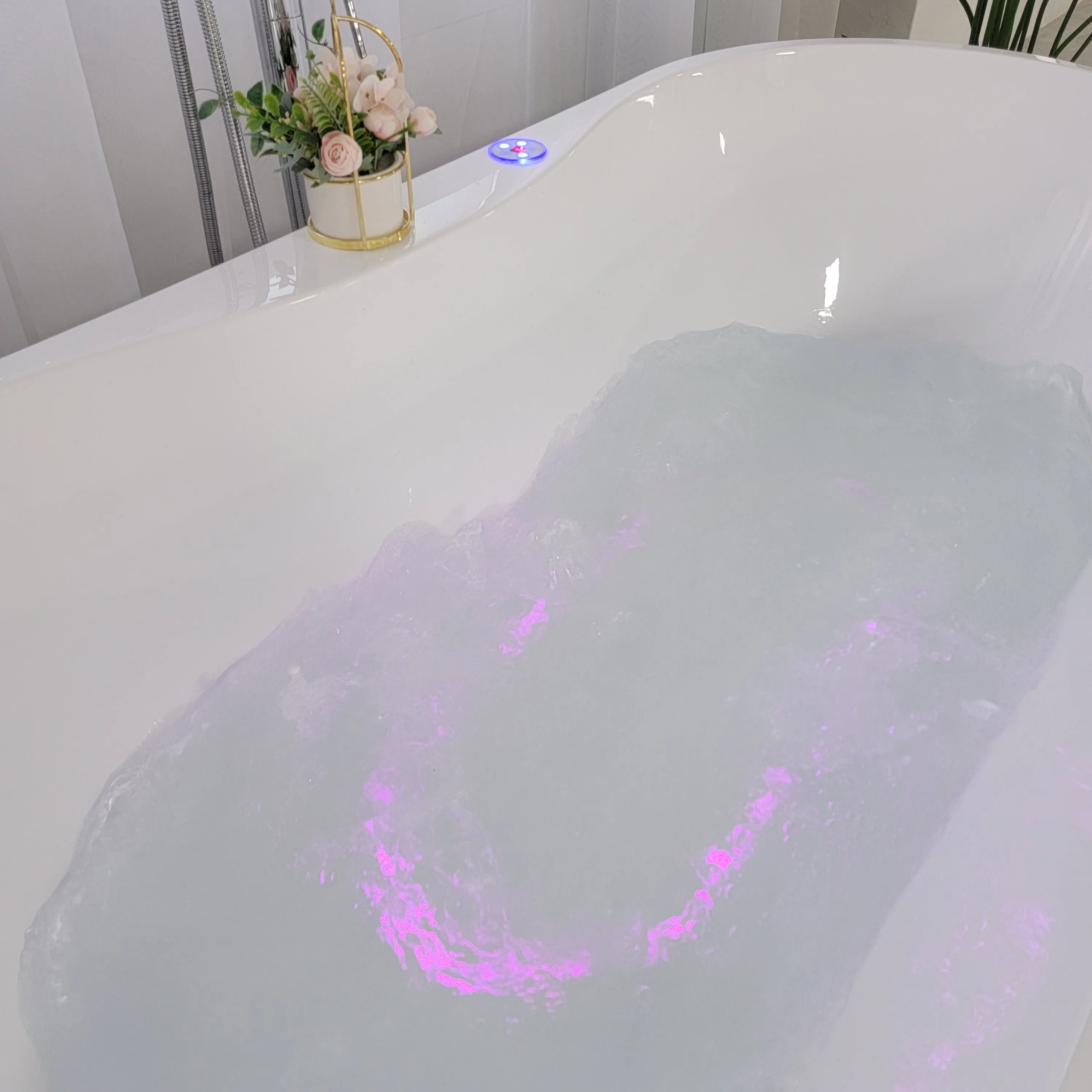 High Quality 1 Person Acrylic Massage Whirlpool Spa Bathtub For Hotel